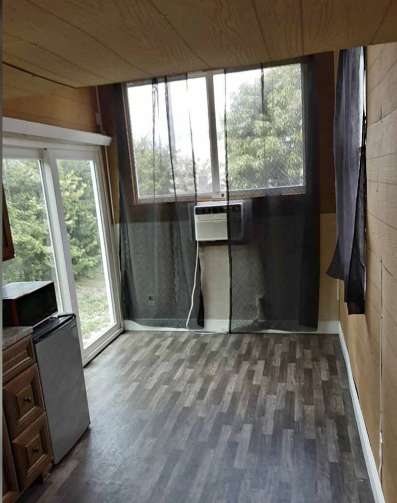 1 Bed / 1 Bath THOW with Loft photo 3