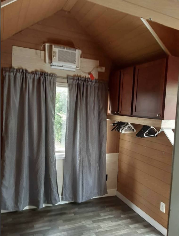1 Bed / 1 Bath THOW with Loft photo 4