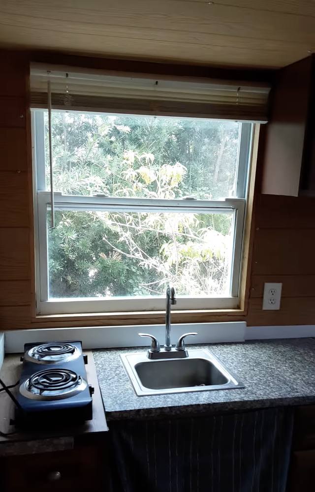 1 Bed / 1 Bath THOW with Loft photo 5