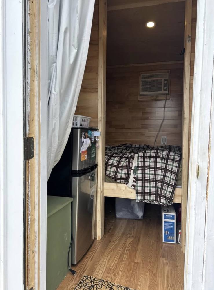 Custom 63 sq ft THOW photo 3