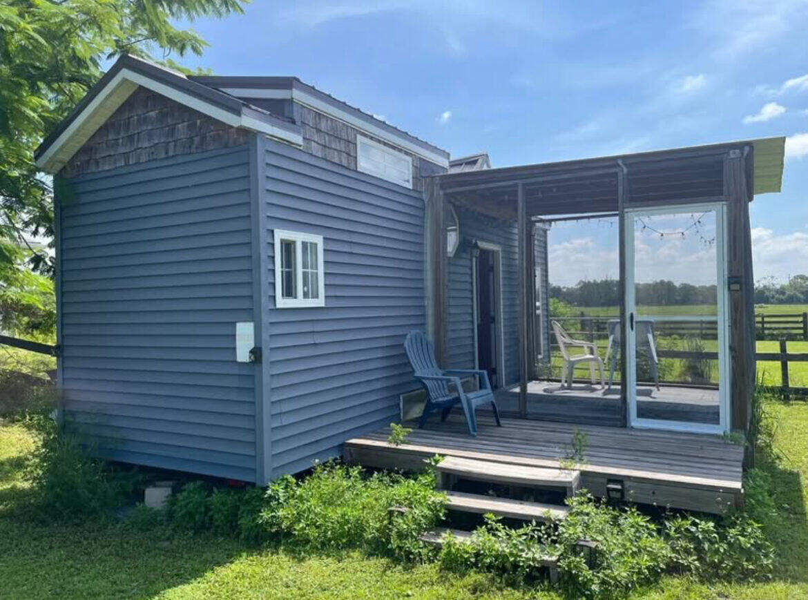 1 Bed 1 Bath THOW — Gorgeous Amish Built Home — North Fort Myers, FL