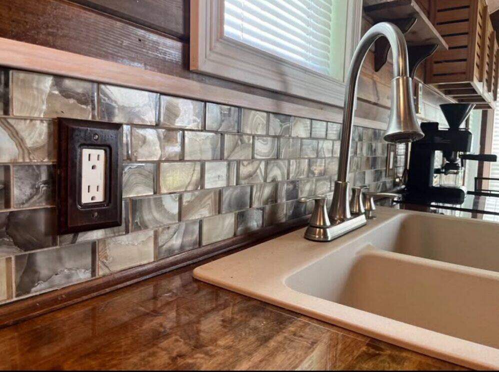1 Bed 1 Bath THOW — Gorgeous Amish Built Home — North Fort Myers, FL photo 6
